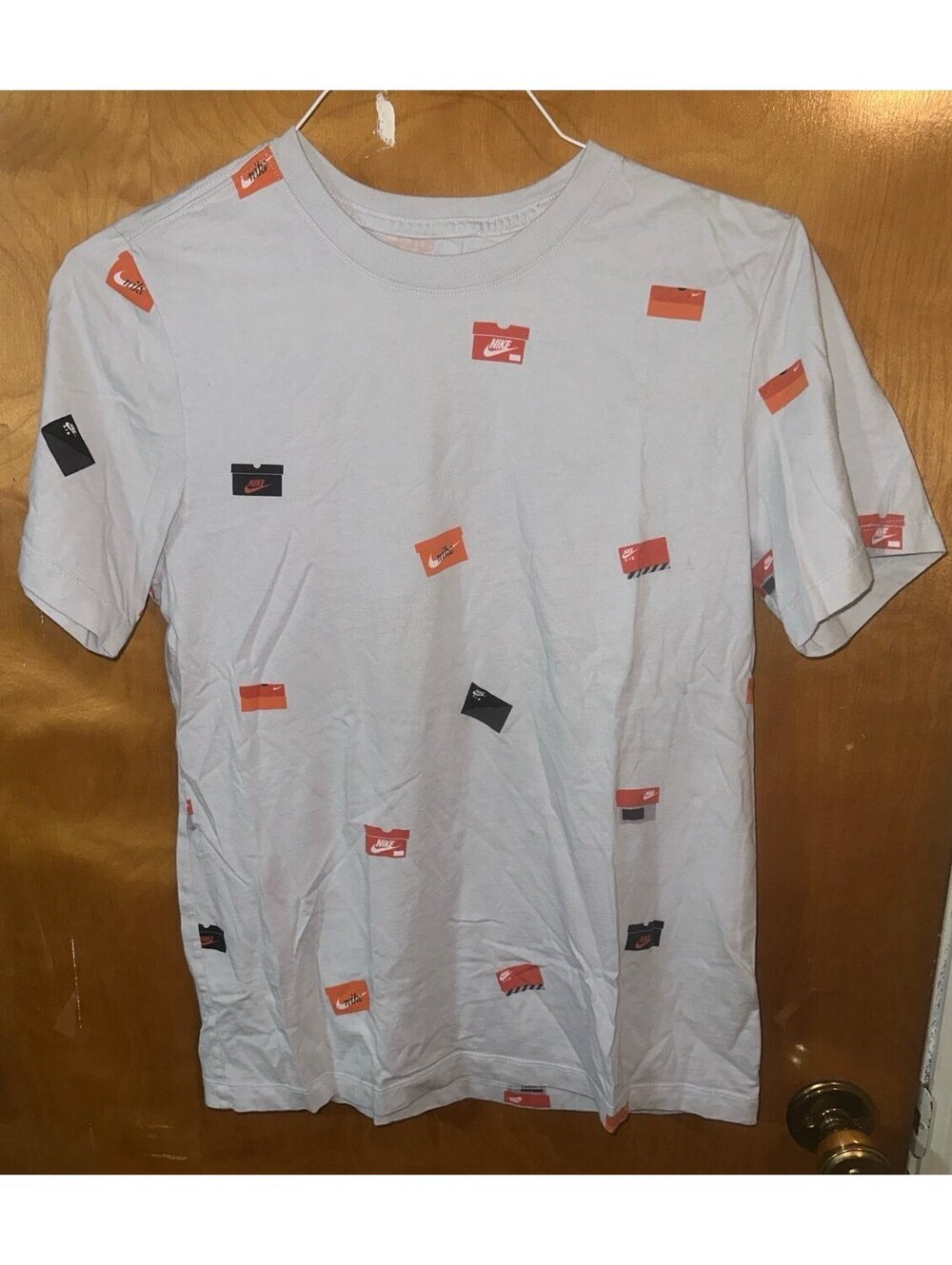 Nike shoebox tshirt size small